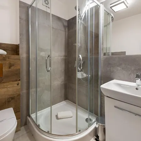 Apartament Orkana *